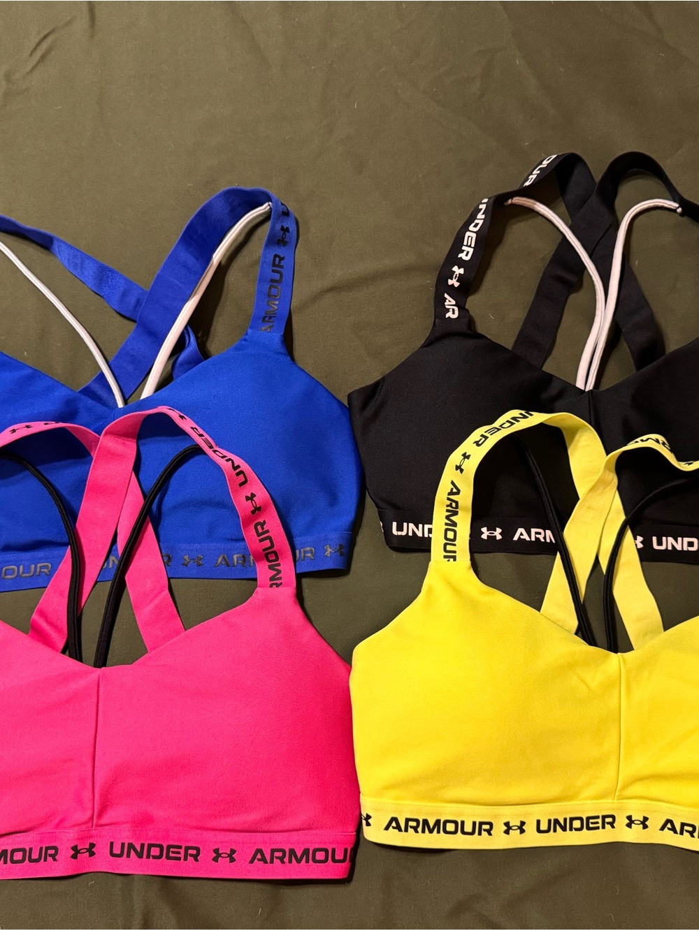 Under Armour Women's Seamless Sports Bras — Blue, Pink, Yellow, Black MEDIUM